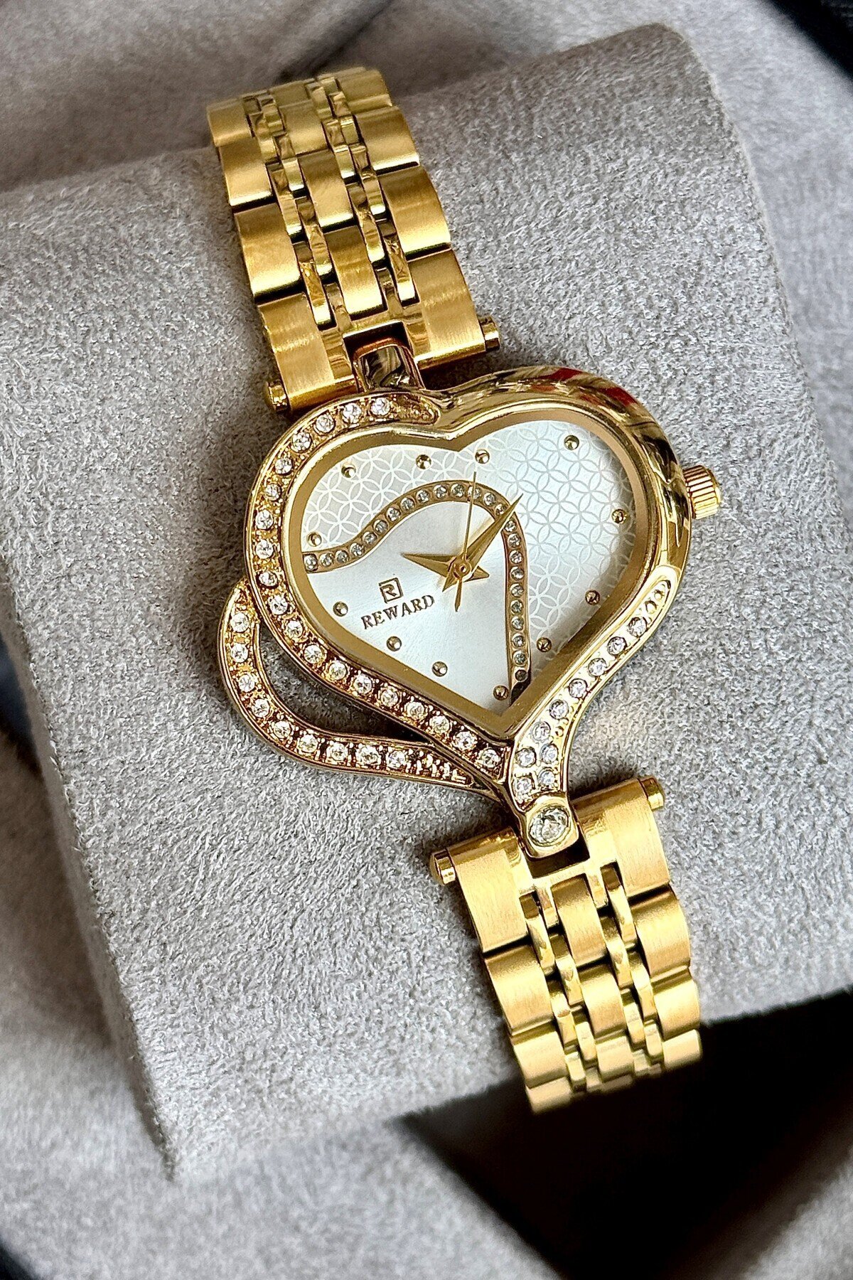 RD22044L Çelik Kordonlu Kadın Kol Saati